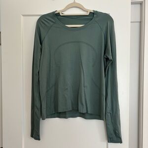 lululemon Swiftly Tech Waist Length Long Sleeve / Size 14 / Tidewater Teal
